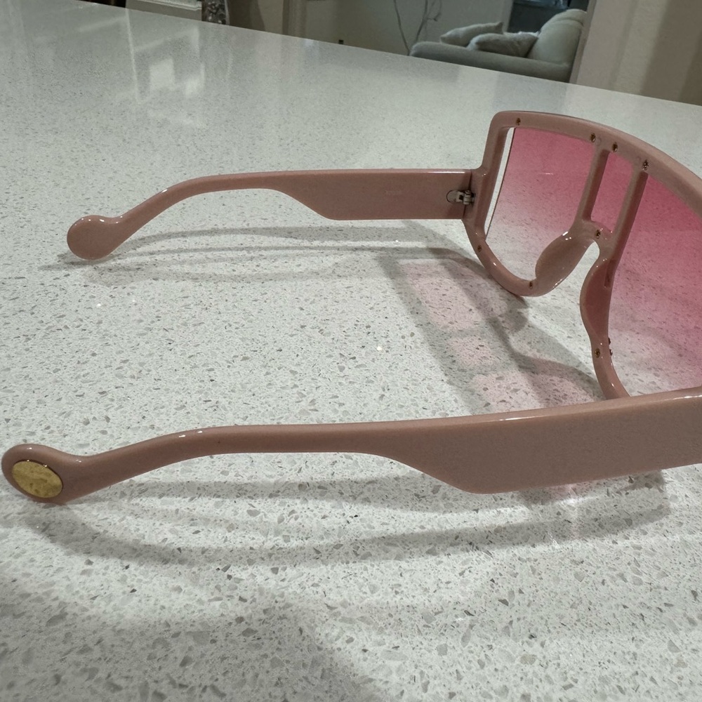 Pink sunglasses - Picture 5 of 9